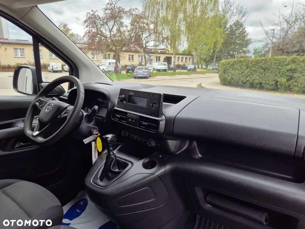 Opel Combo 1.5 CDTI Essentia S&S - 8