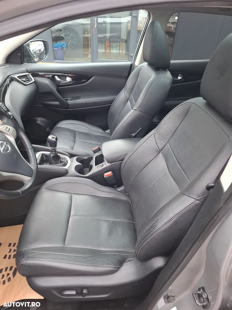 Nissan Qashqai 1.6 DIG-T TEKNA - 11