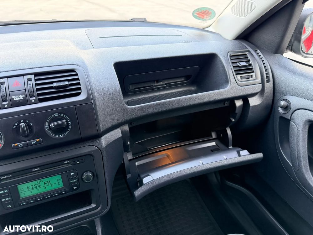 Skoda Roomster 1.2 HTP Ambition - 23