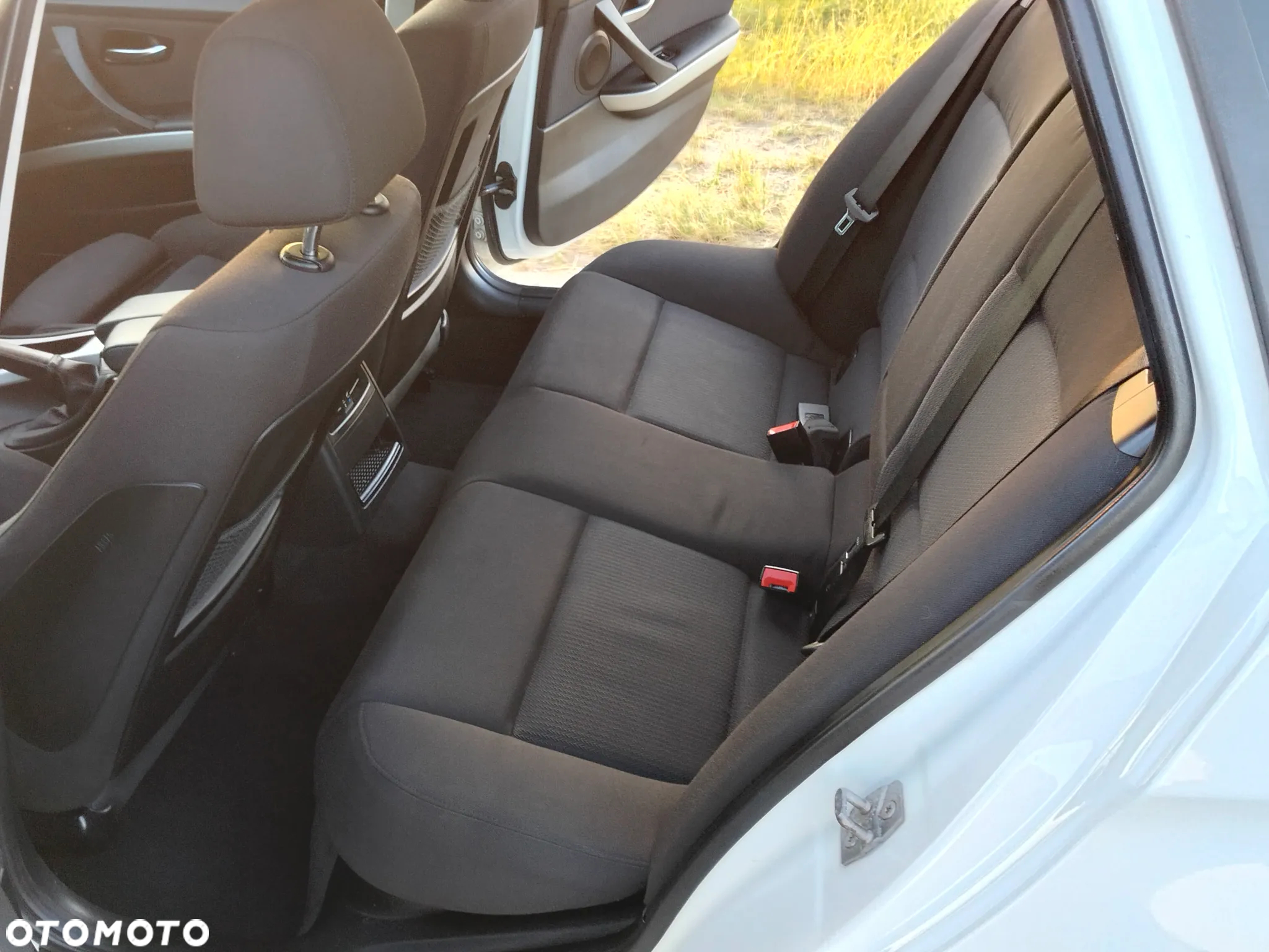 BMW Seria 3 318d Sport Line - 27