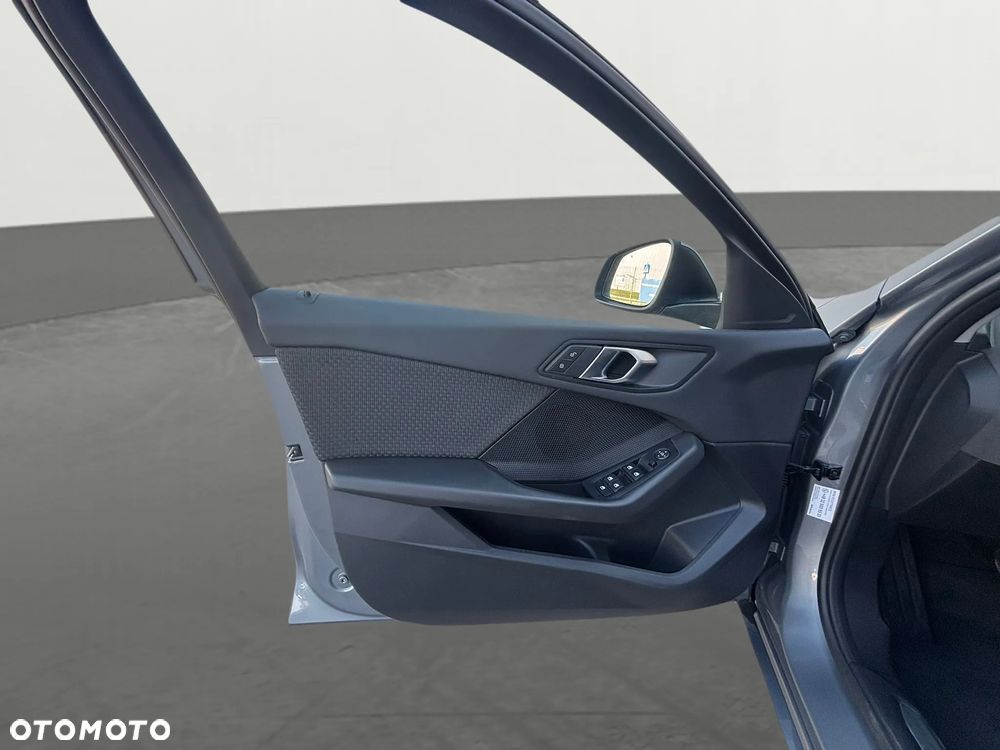 BMW Seria 1 118i Advantage - 16