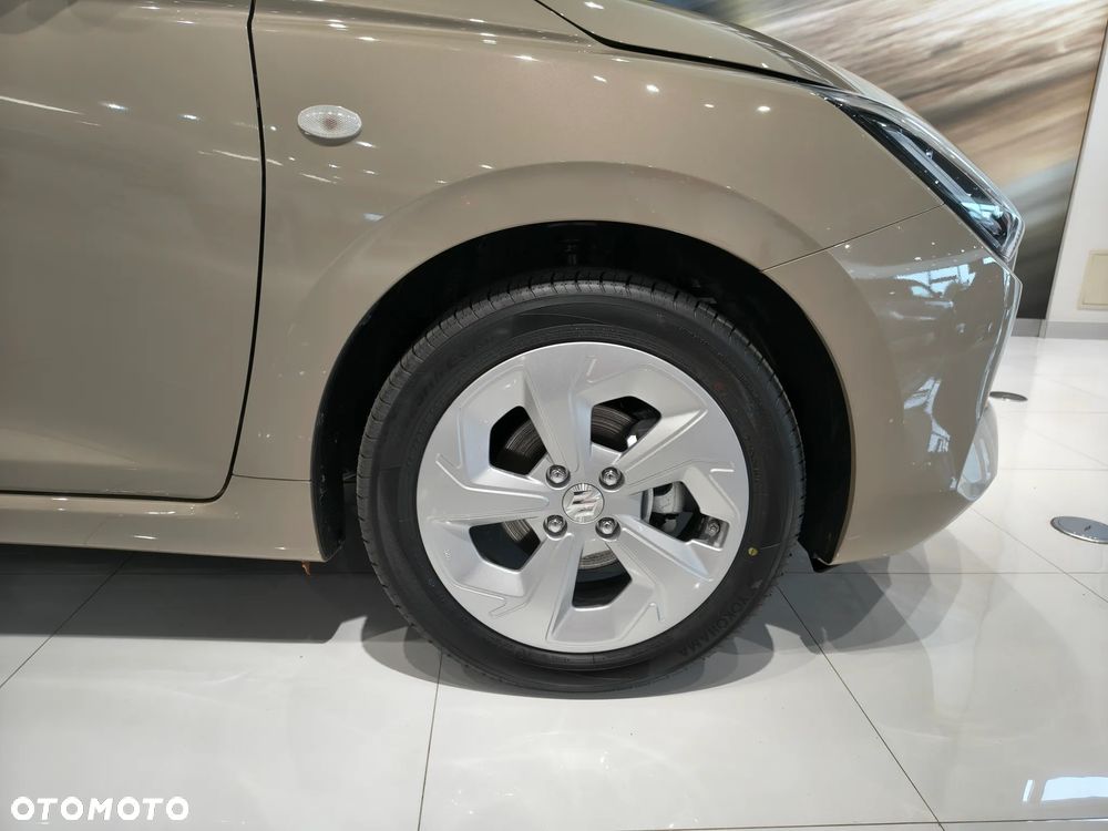 Suzuki Swift 1.2 Dualjet SHVS Premium Plus - 5