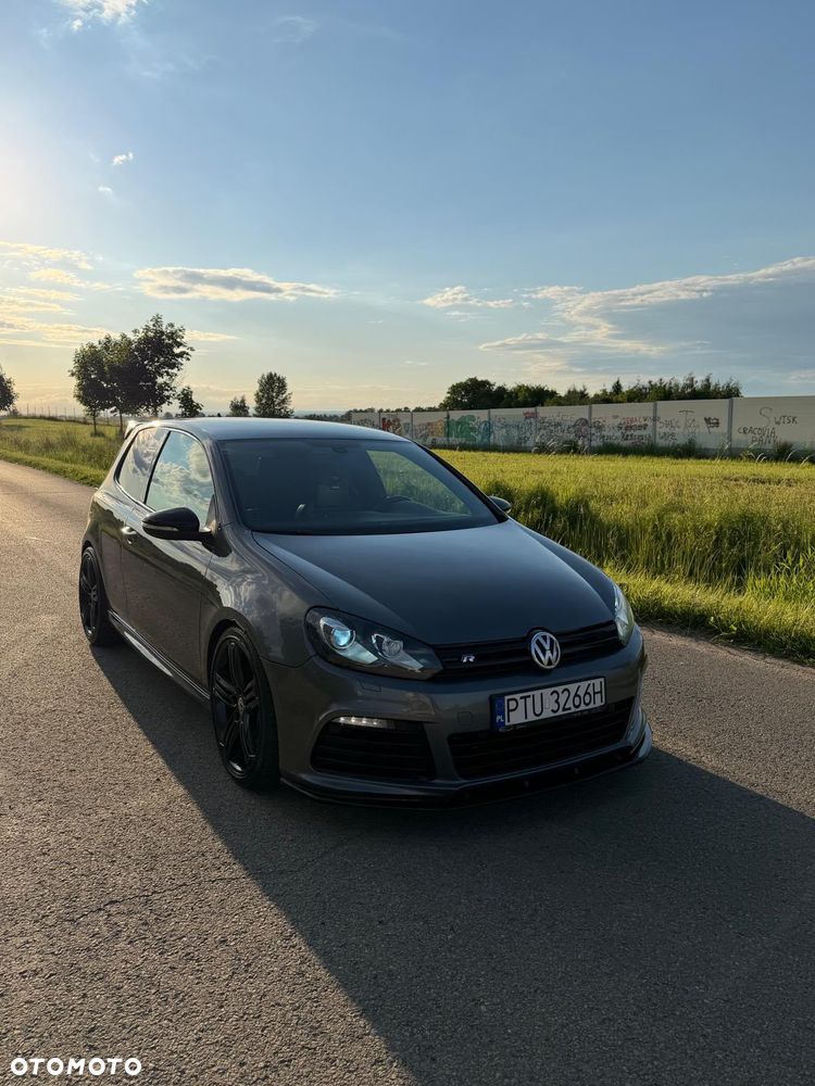 Volkswagen Golf 2010 photo 4