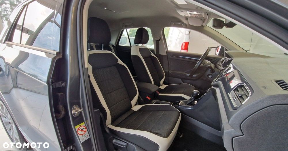 Volkswagen T-Roc - 20