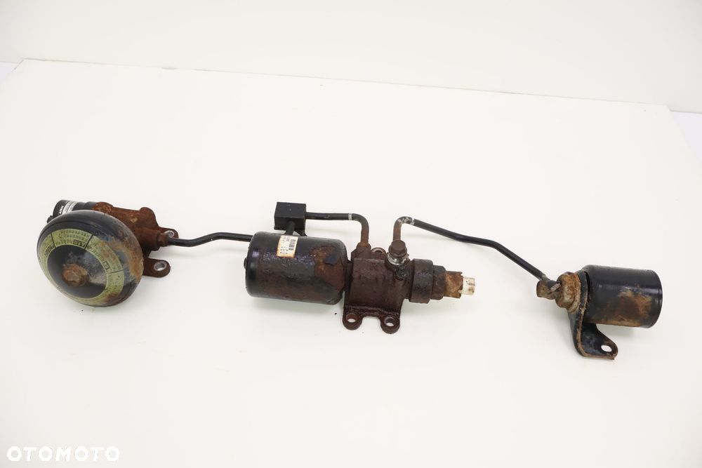 TOYOTA LAND CRUISER 200 4.5 V8 SFERA GRUSZKA ZAWIESZENIE HYDRAULICZNE PRAWE 49010-60010, 08E27083 - 1