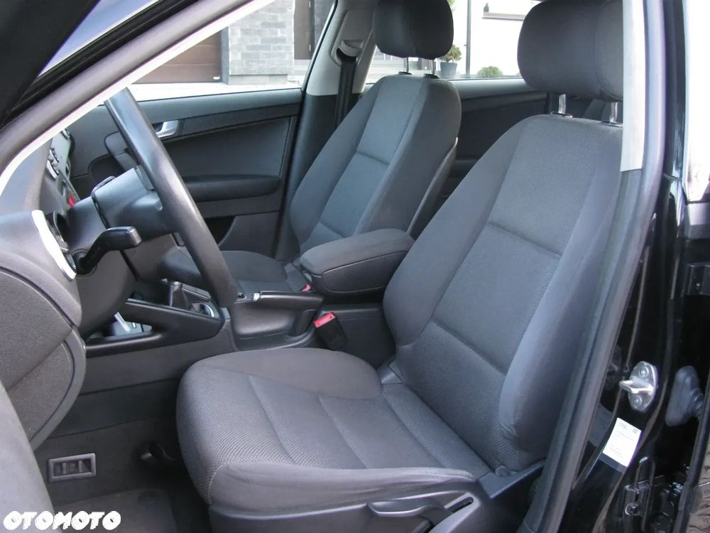 Audi A3 Sportback 1.6 Ambition - 11