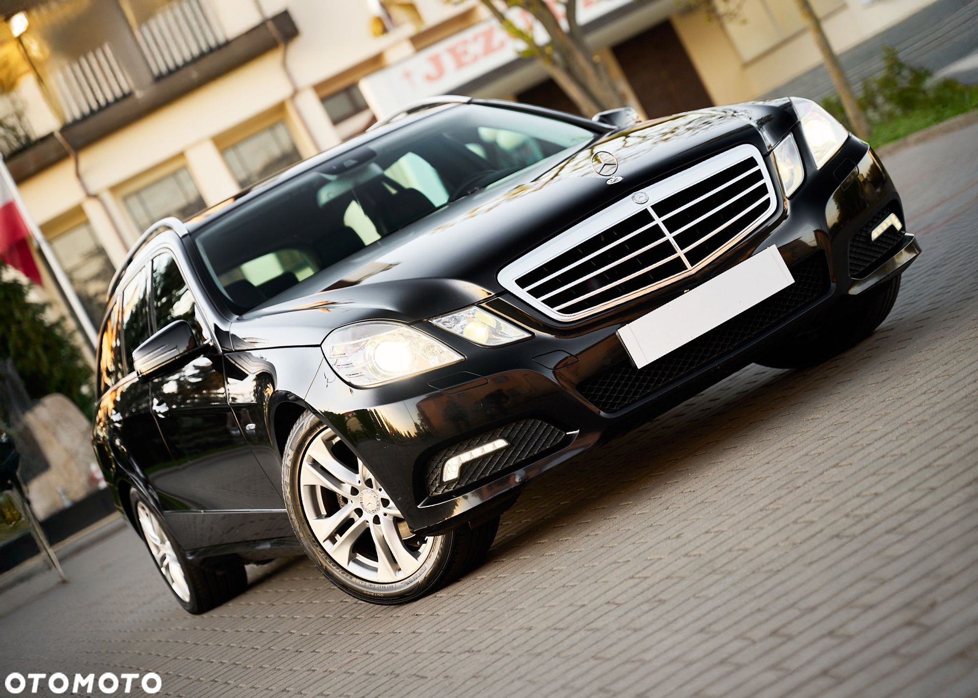 Mercedes-Benz Klasa E 200 BlueTEC 7G-TRONIC Avantgarde - 1