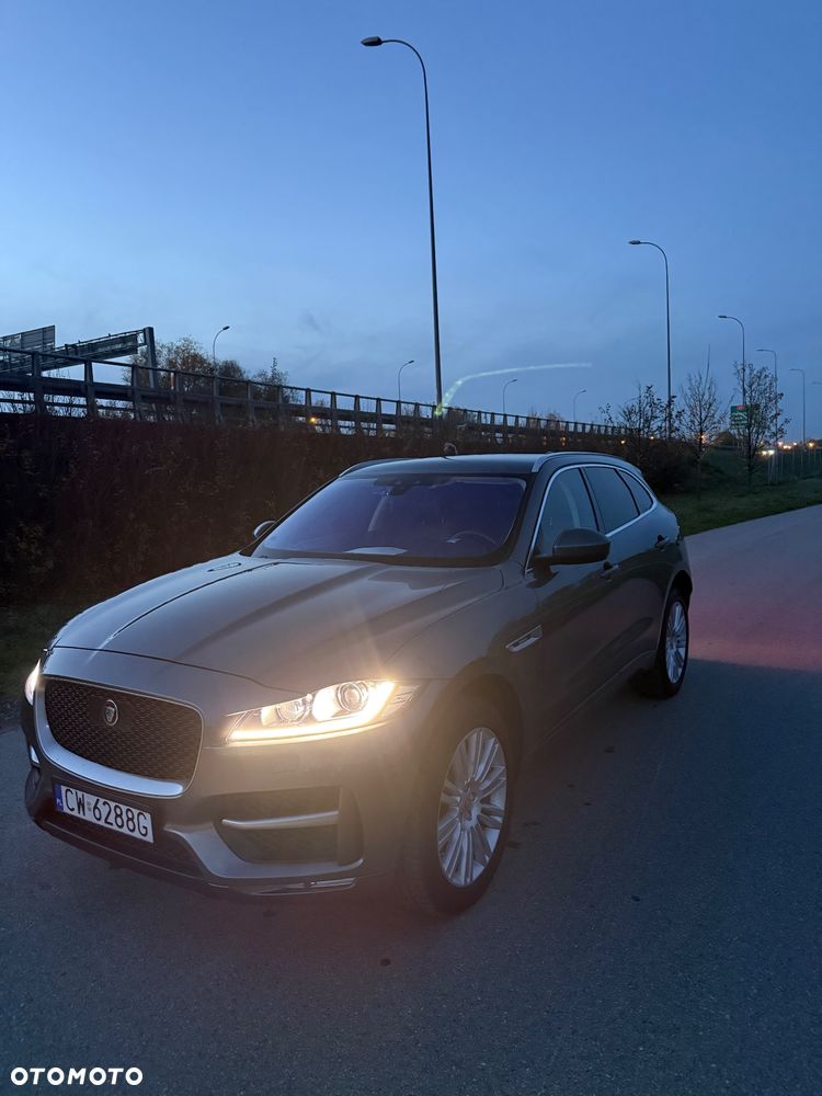 Jaguar F-Pace 2.0 i4D AWD R-Sport - 2