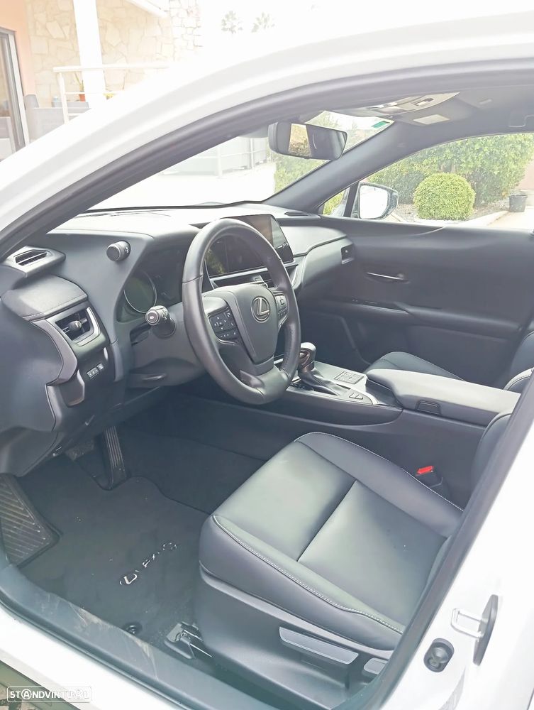 Lexus UX 250h F Sport+ - 7