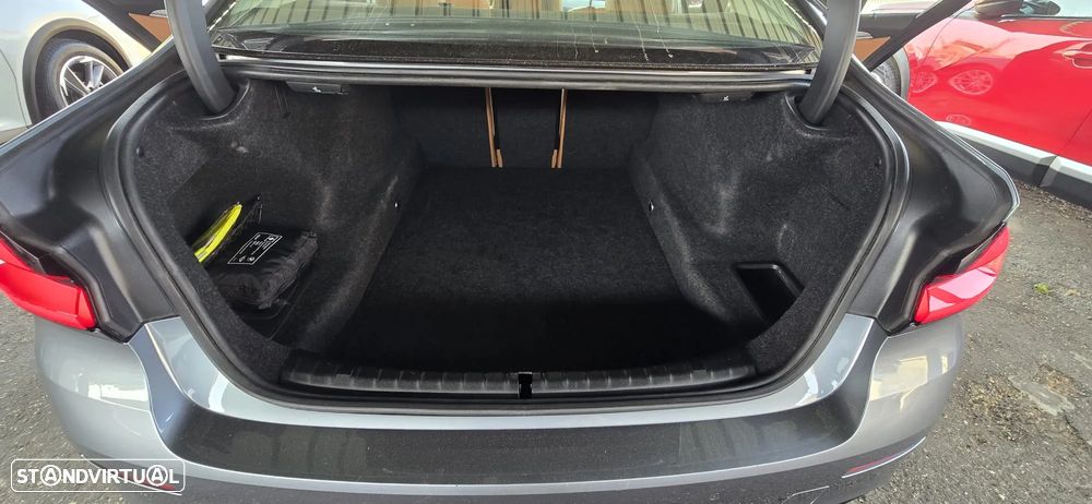 BMW 520 d Line Luxury Auto - 34