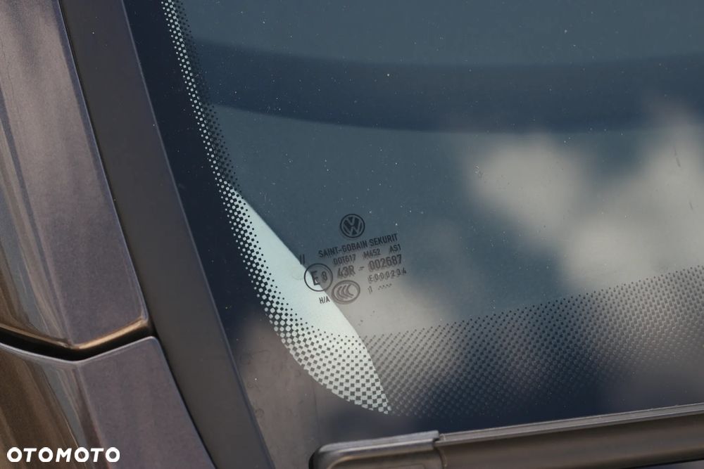 Volkswagen Passat 2.0 TDI Comfortline - 13