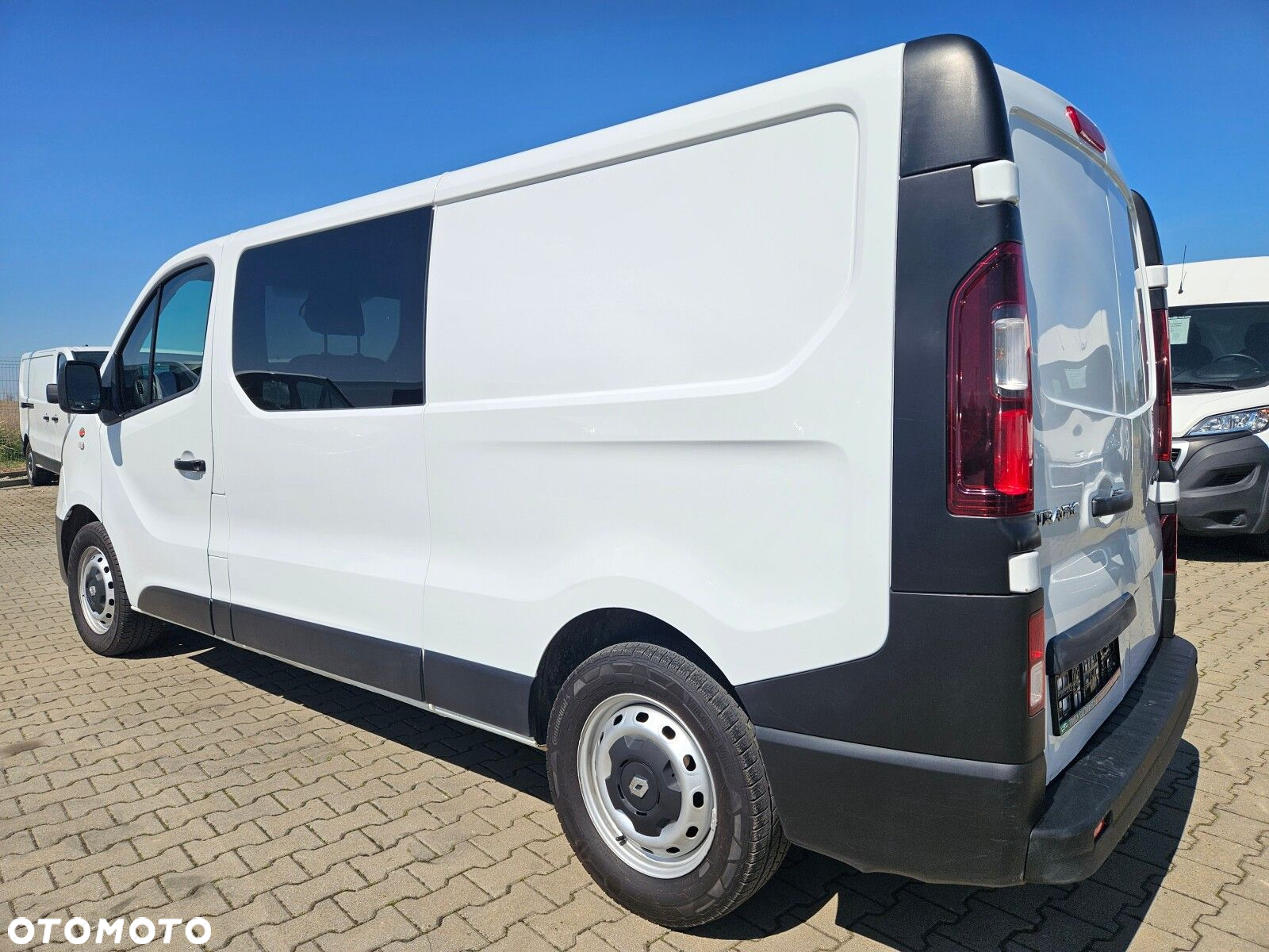 Renault Trafic L2H1 *79900zł NETTO* Brygadówka 6 osób 2,0dCi/120KM - 11