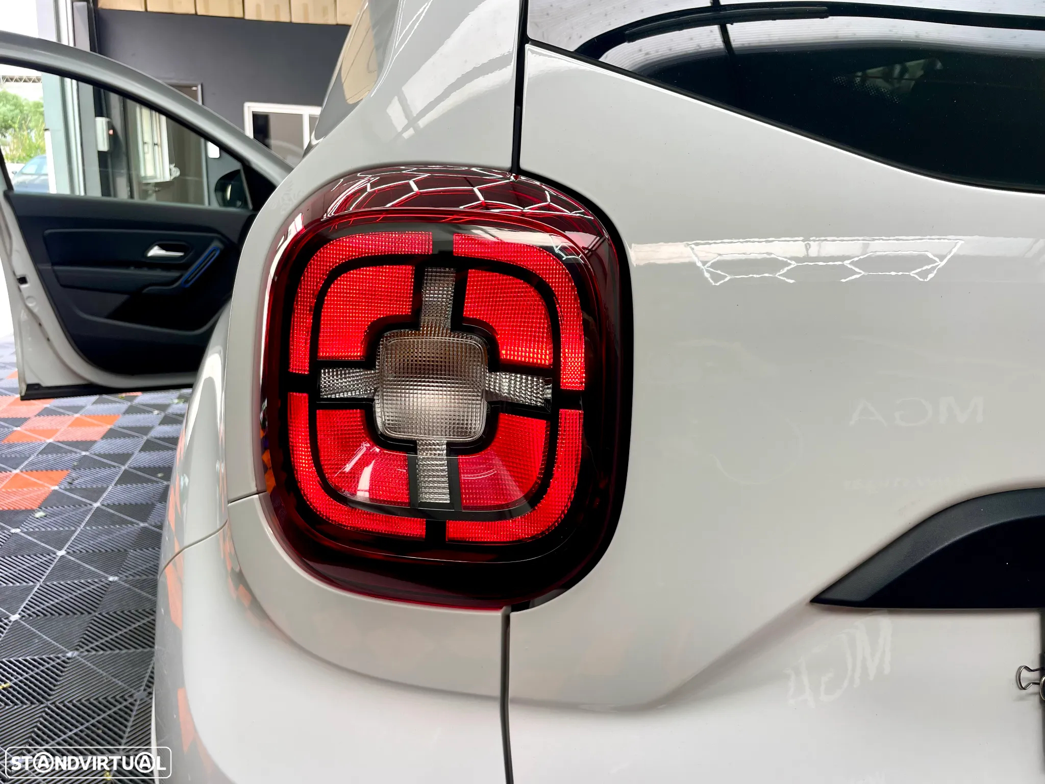 Dacia Duster 1.0 TCe ECO-G Prestige Bi-Fuel - 29