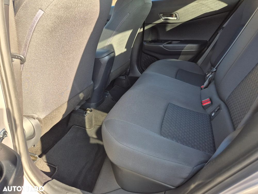 Toyota C-HR Hybrid Business-Edition - 17