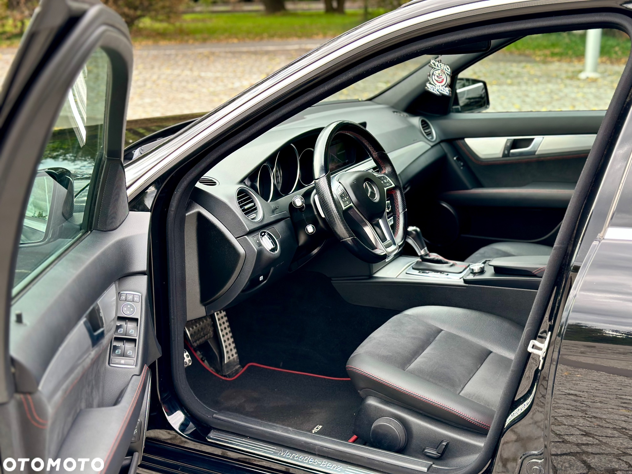 Mercedes-Benz Klasa C 250 T (BlueEFFICIENCY) 7G-TRONIC Avantgarde - 5