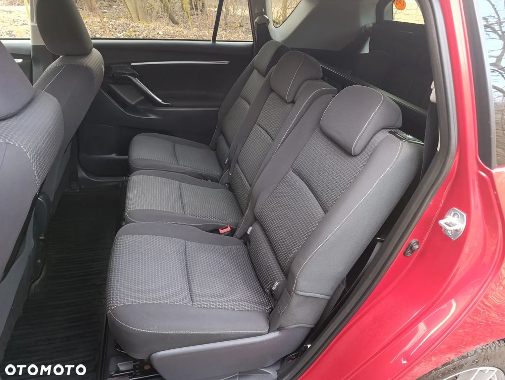 Toyota Verso 1.8 Sol plus NAVI 7os - 9