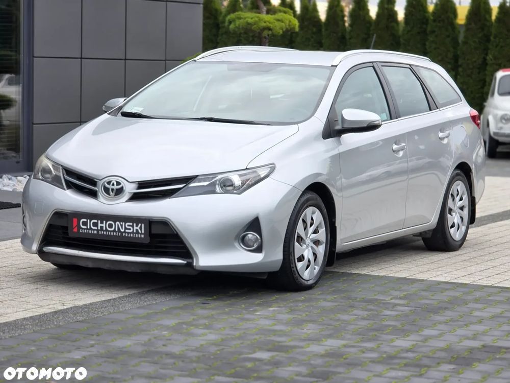 Toyota Auris 2.0 D-4D Prestige - 4