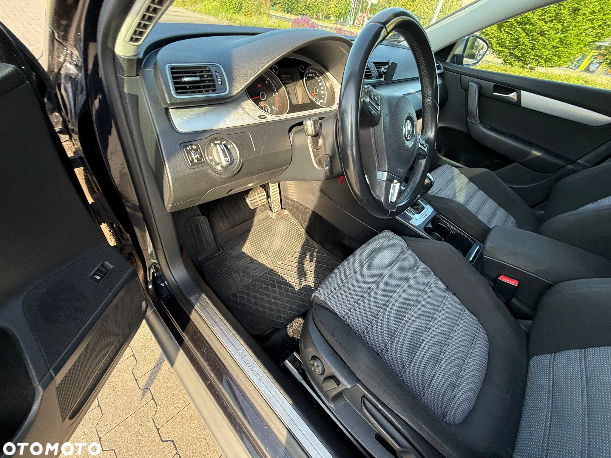 Volkswagen Passat 2.0 TDI 4Mot Highline DSG - 11
