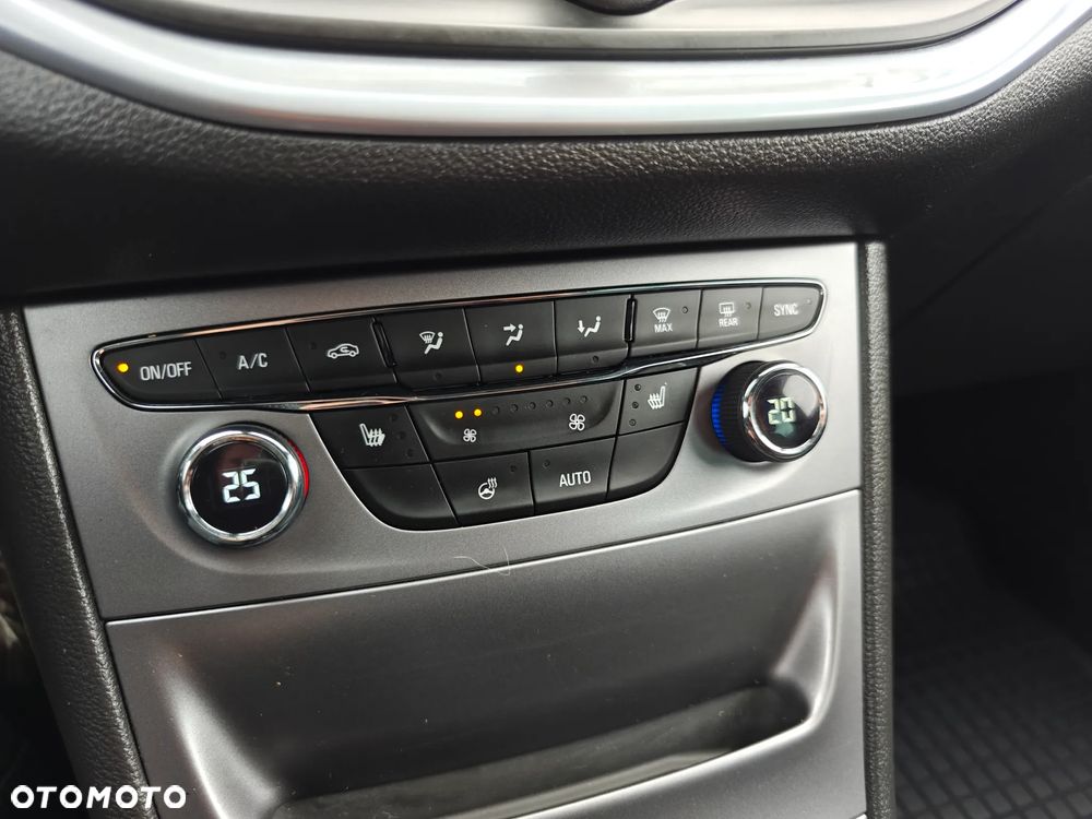 Opel Astra 1.6 CDTI Sport - 6