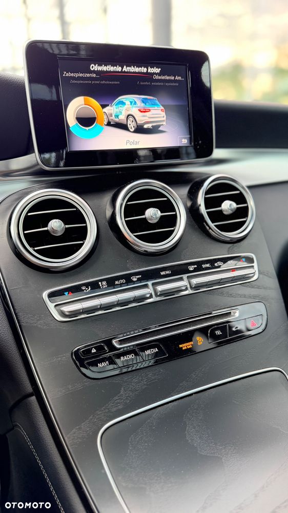 Mercedes-Benz GLC - 38