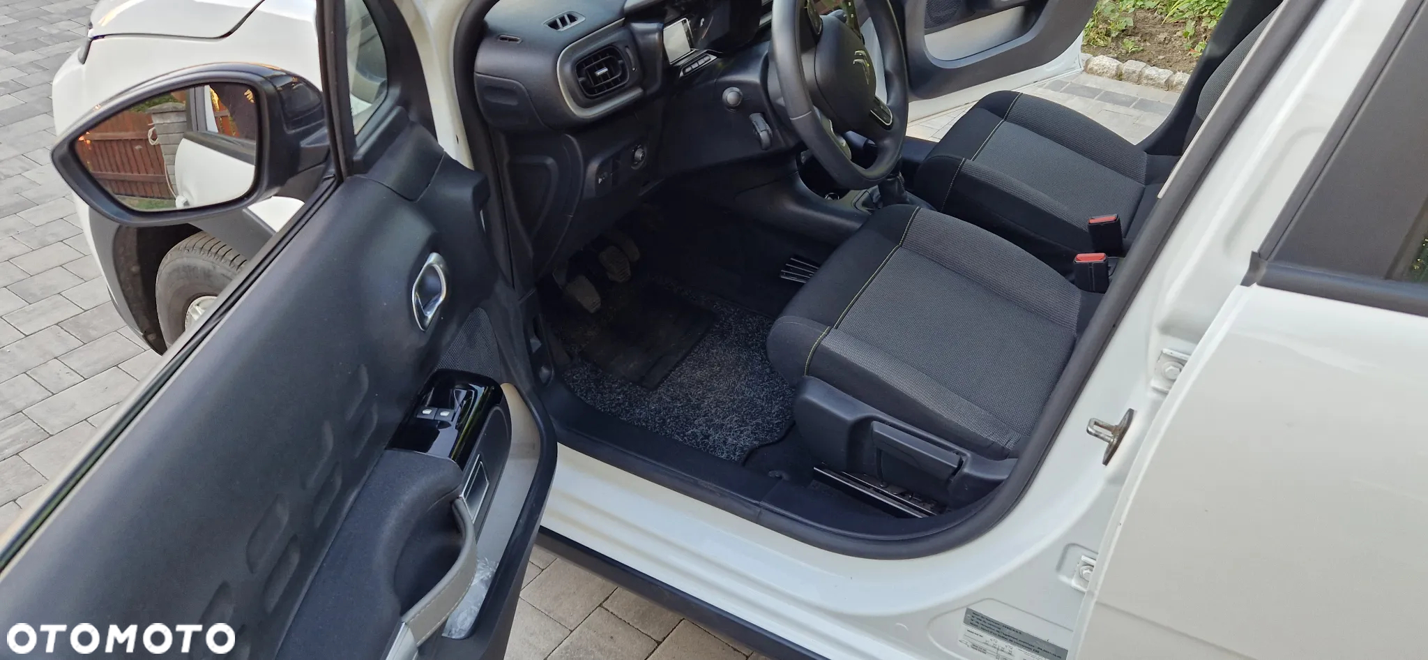 Citroën C3 1.2 PureTech C-Series - 16