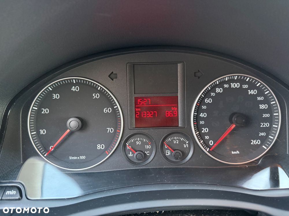 Volkswagen Golf 1.6 Comfortline - 28