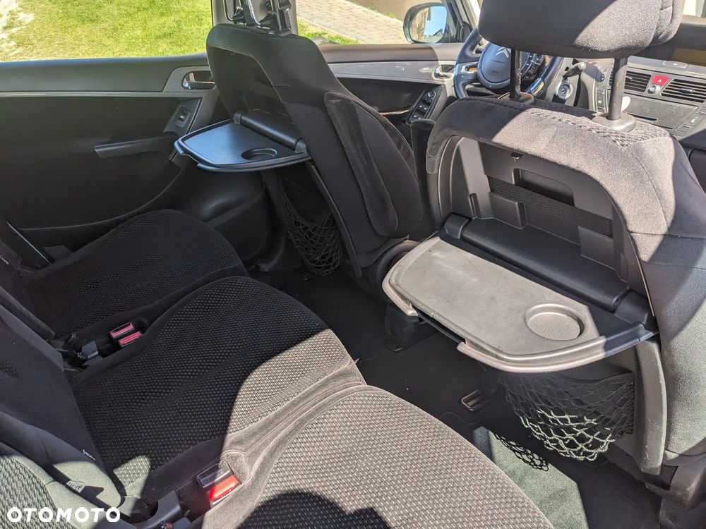 Citroën C4 HDi 110 FAP Style - 11