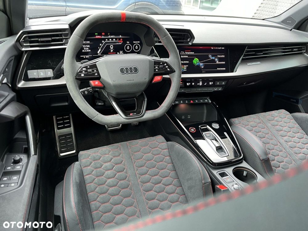 Audi RS3 Limousine - 21