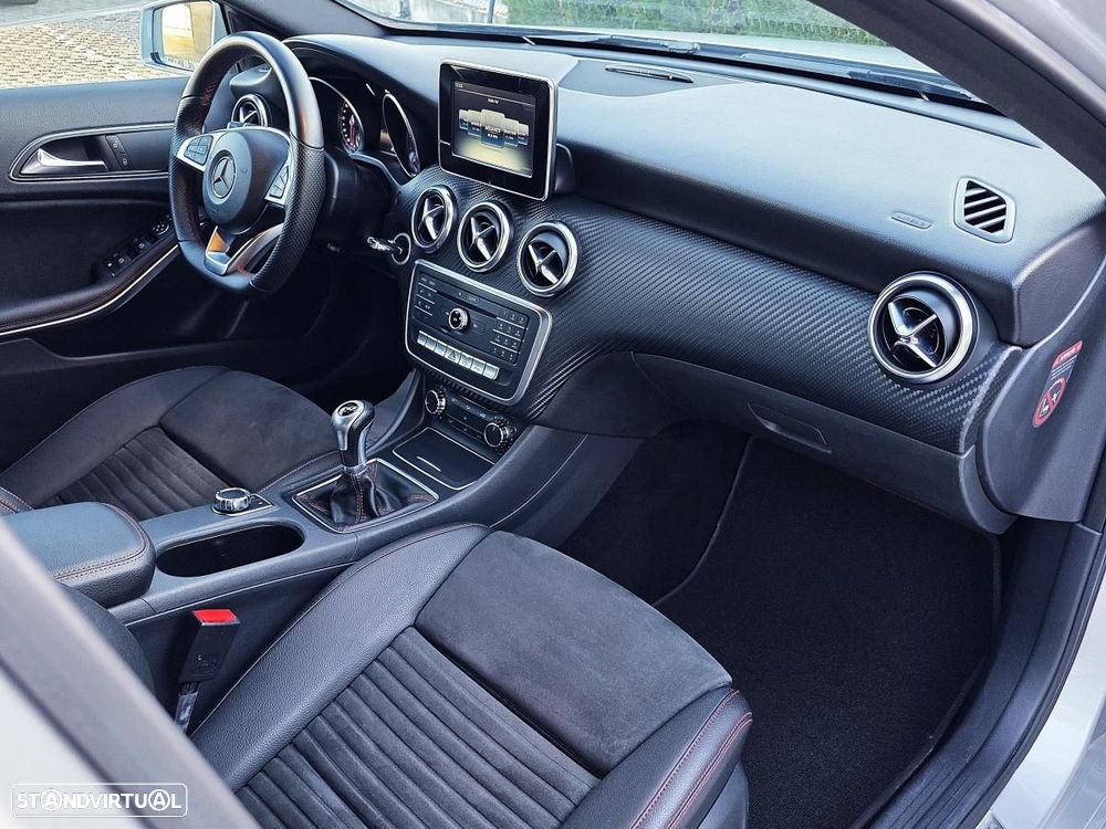 Mercedes-Benz A 180 d AMG Line - 17