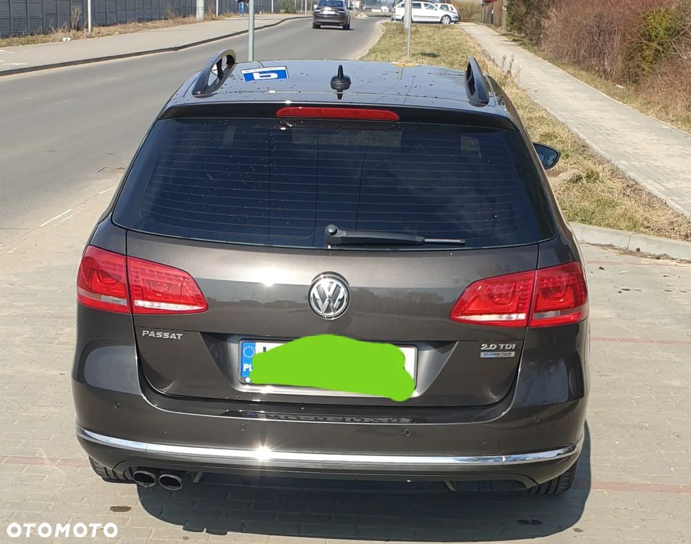 Volkswagen Passat 2.0 TDI Trendline - 4