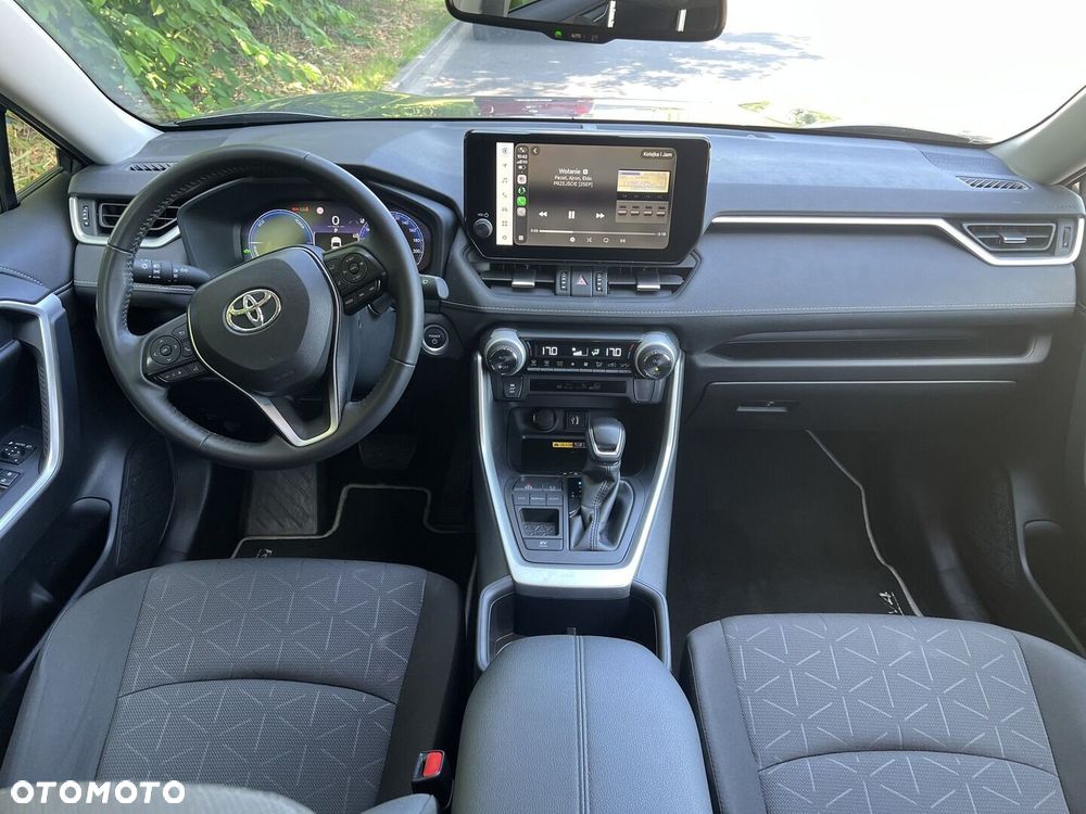 Toyota RAV4 - 11