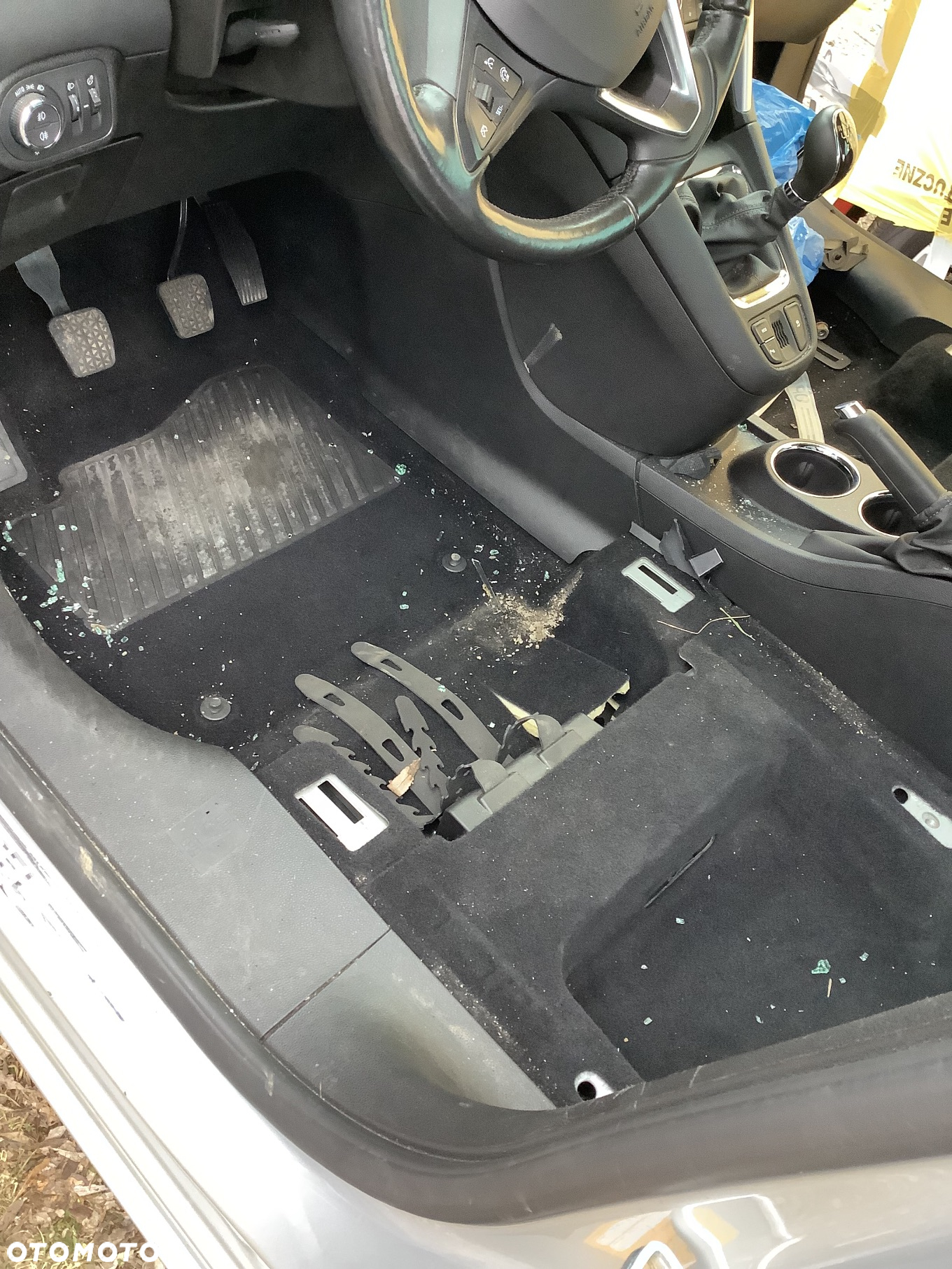 OPEL ZAFIRA C LIFT PODSUFITKA DYWAN PODŁOKIETNIK - 2