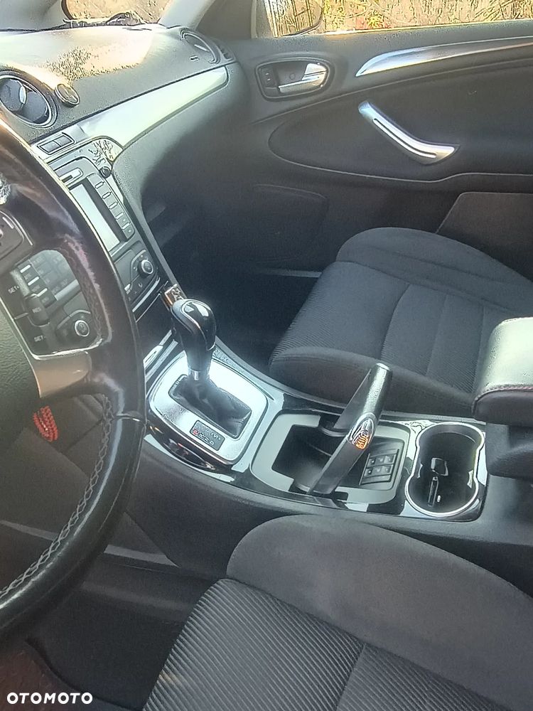 Ford S-Max 2.0 TDCi DPF Titanium - 24