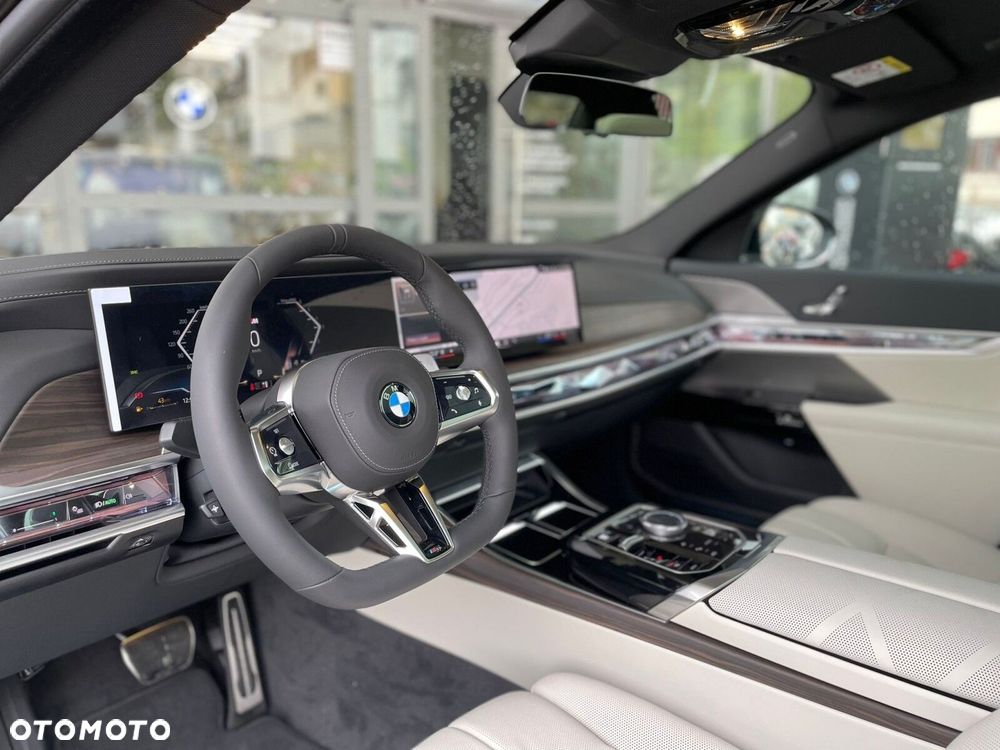 BMW Seria 7 - 17