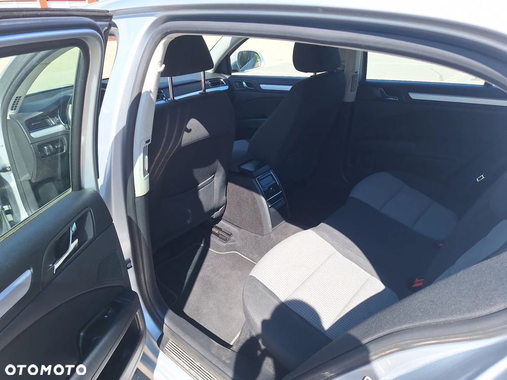Skoda Superb 2.0 TDI Ambition - 6