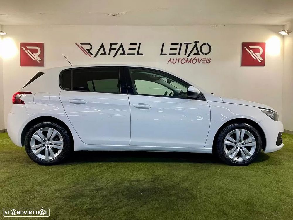 Peugeot 308 1.2 PureTech Style - 6