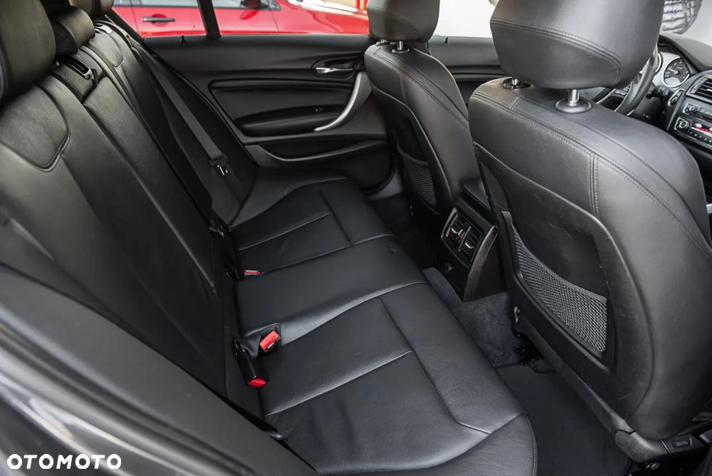 BMW Seria 1 M135i xDrive Sport-Aut - 34