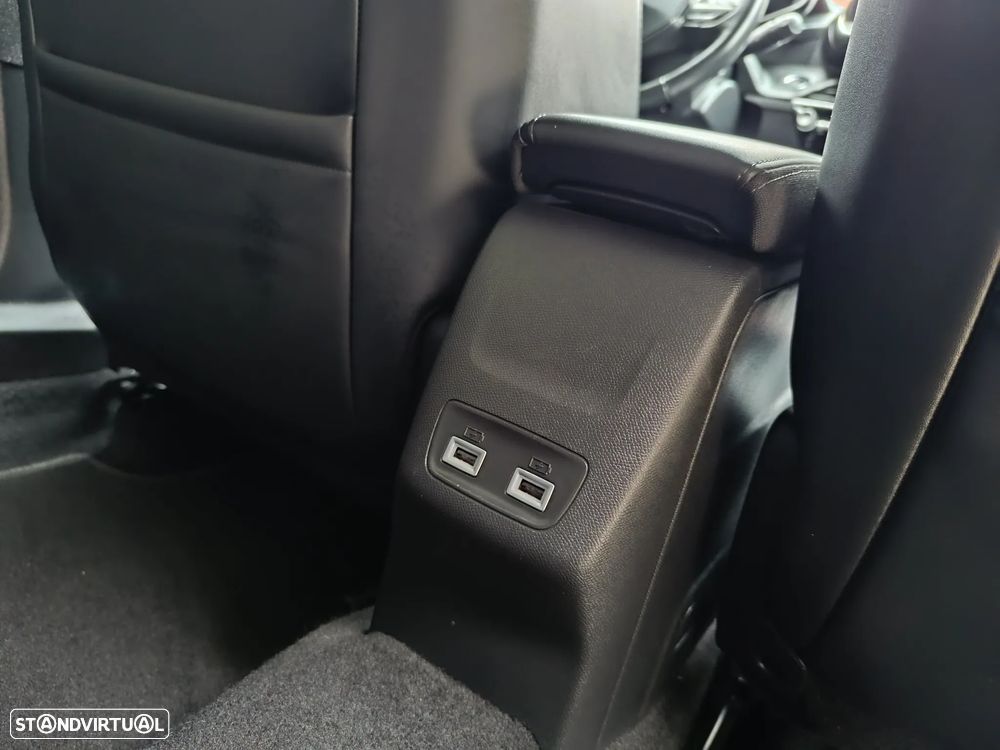 Peugeot 2008 PureTech 130 EAT8 Allure - 29