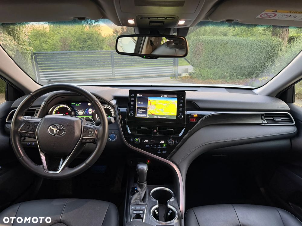 Toyota Camry 2.5 Hybrid Executive CVT - 16