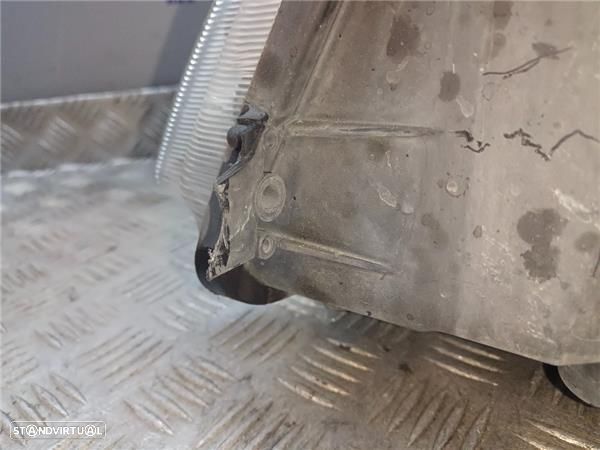 FAROL DIREITO SKODA SUPERB - 5