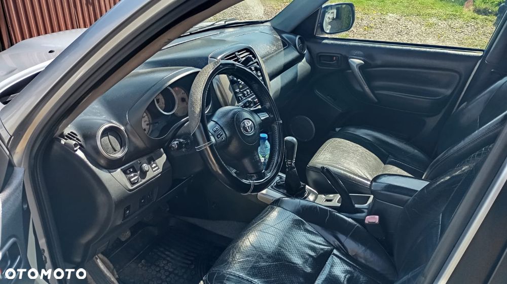 Toyota RAV4 2.0 D-4D 4x4 - 7