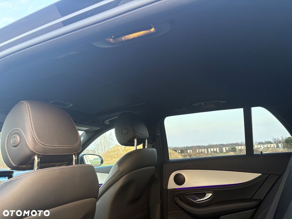 Mercedes-Benz Klasa E - 12