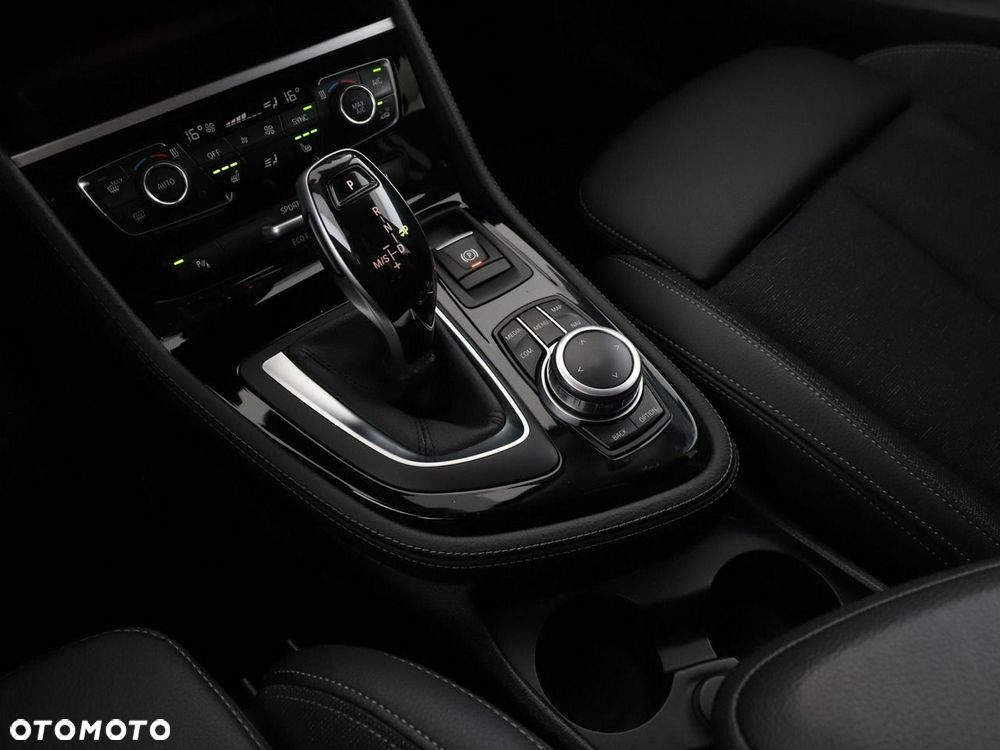 BMW Seria 2 218d GT Sport Line - 30