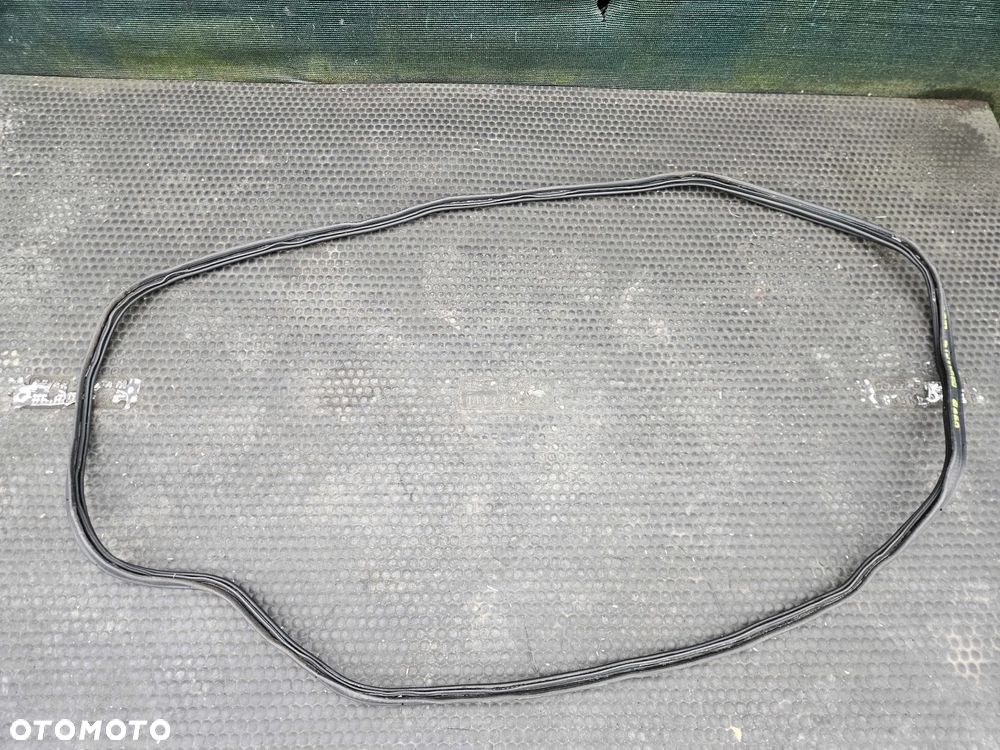 Uszczelka Guma Pokrywy Klapy Bagaznika VW Golf IV 4 Hatchback 3 5 Drzwi - 13