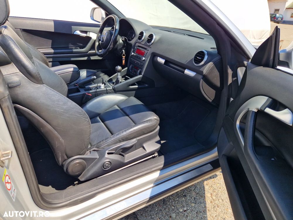 Audi A3 Cabrio 2.0 TDI Ambition - 14