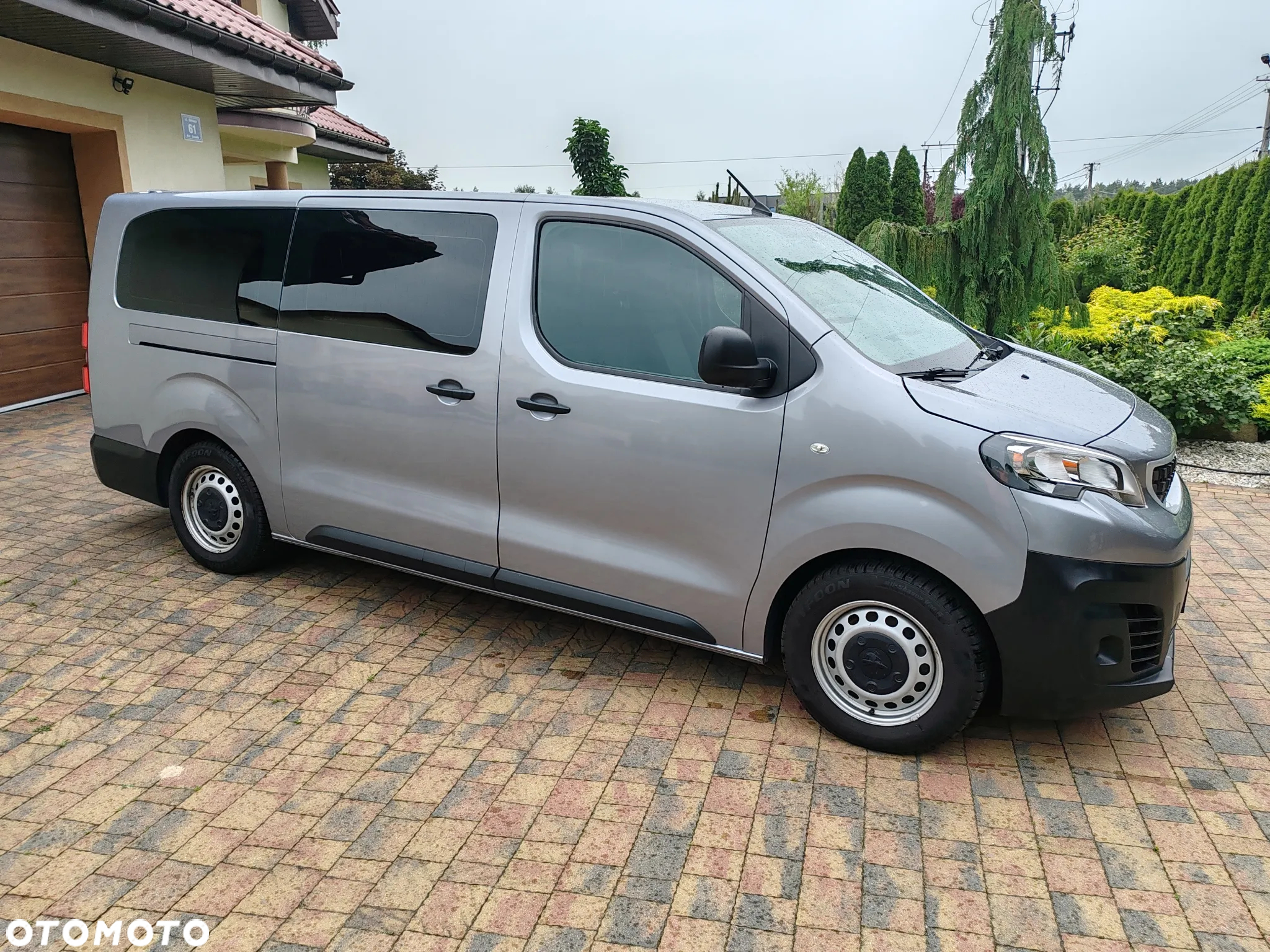 Peugeot Expert Kombi 1.5 BlueHDi Long 2,8t - 8