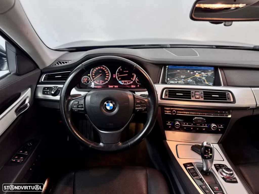 BMW 730 - 26