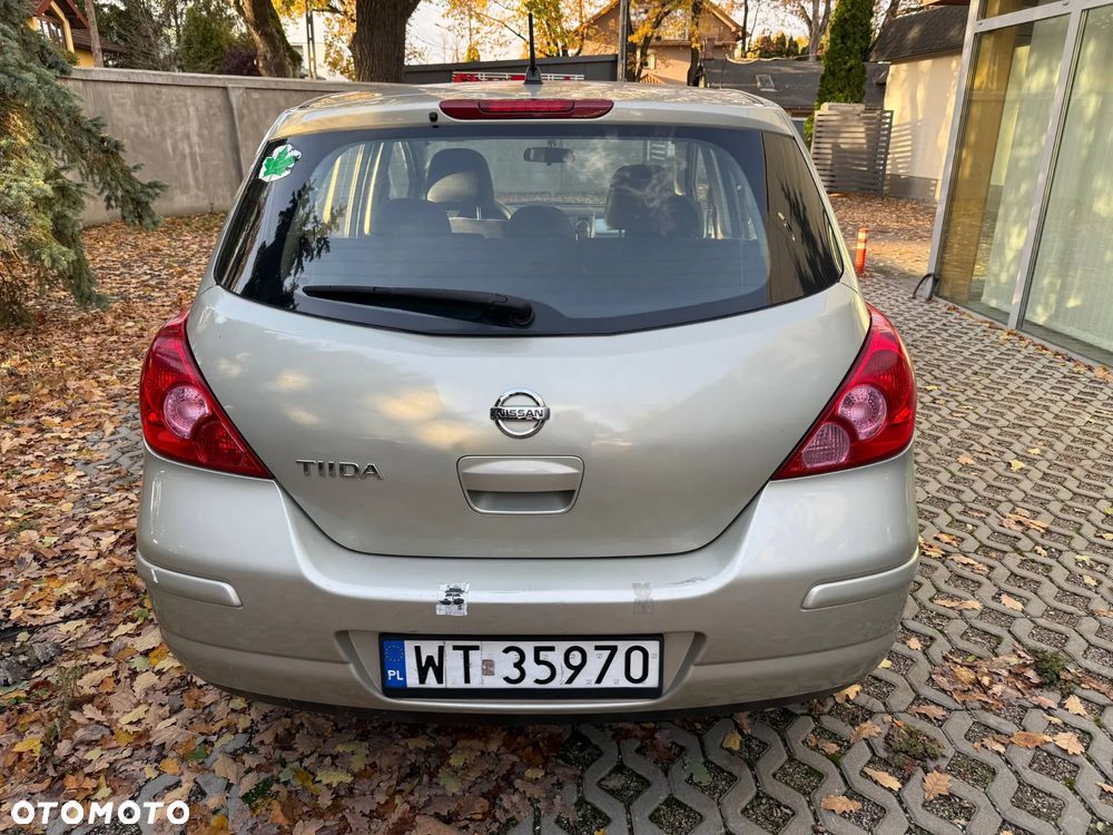 Nissan Tiida 1.6 Visia AC/CD - 10