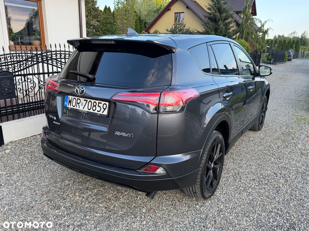 Toyota RAV4 2.0 D-4D Prestige 4x2 - 5