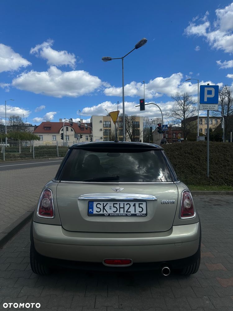 MINI Cooper Standard - 10
